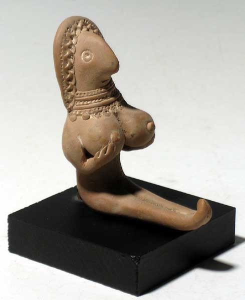 -3000 г. до н.э. Жители Мергарха использовали статуэтки похожие на палеолитических Венер Европы