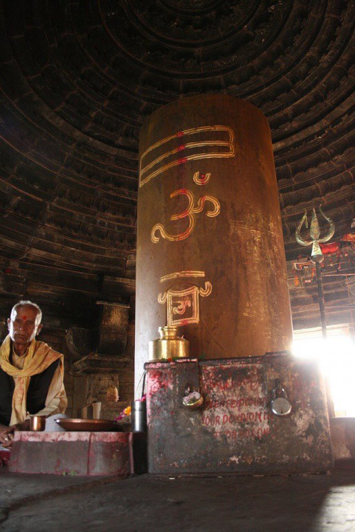 1029 г. Шиваисты в Кхаджурахо построили храм Кандарья-Махадева в честь Шивы