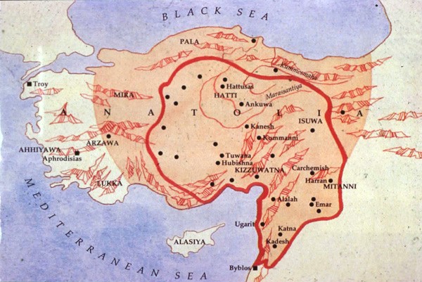 -1650 г. д.н.э. Лабарна I увеличил территорию Хеттского царства от Средиземного моря до Черного моря